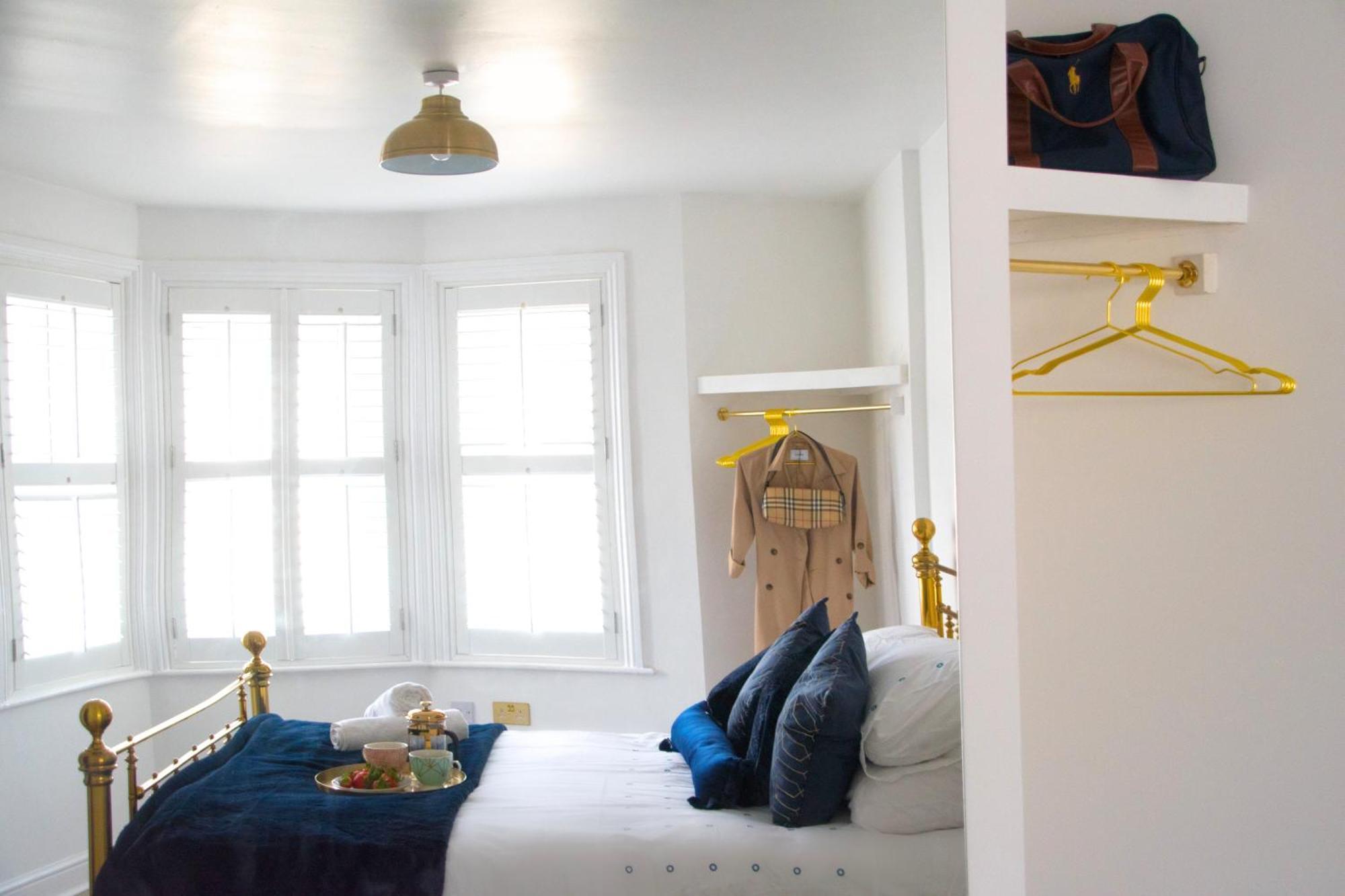Modern Town Centre Flat - Free Shared Parking, King Size Bed, 5 Minutes Walk To Beach Борнмут Экстерьер фото
