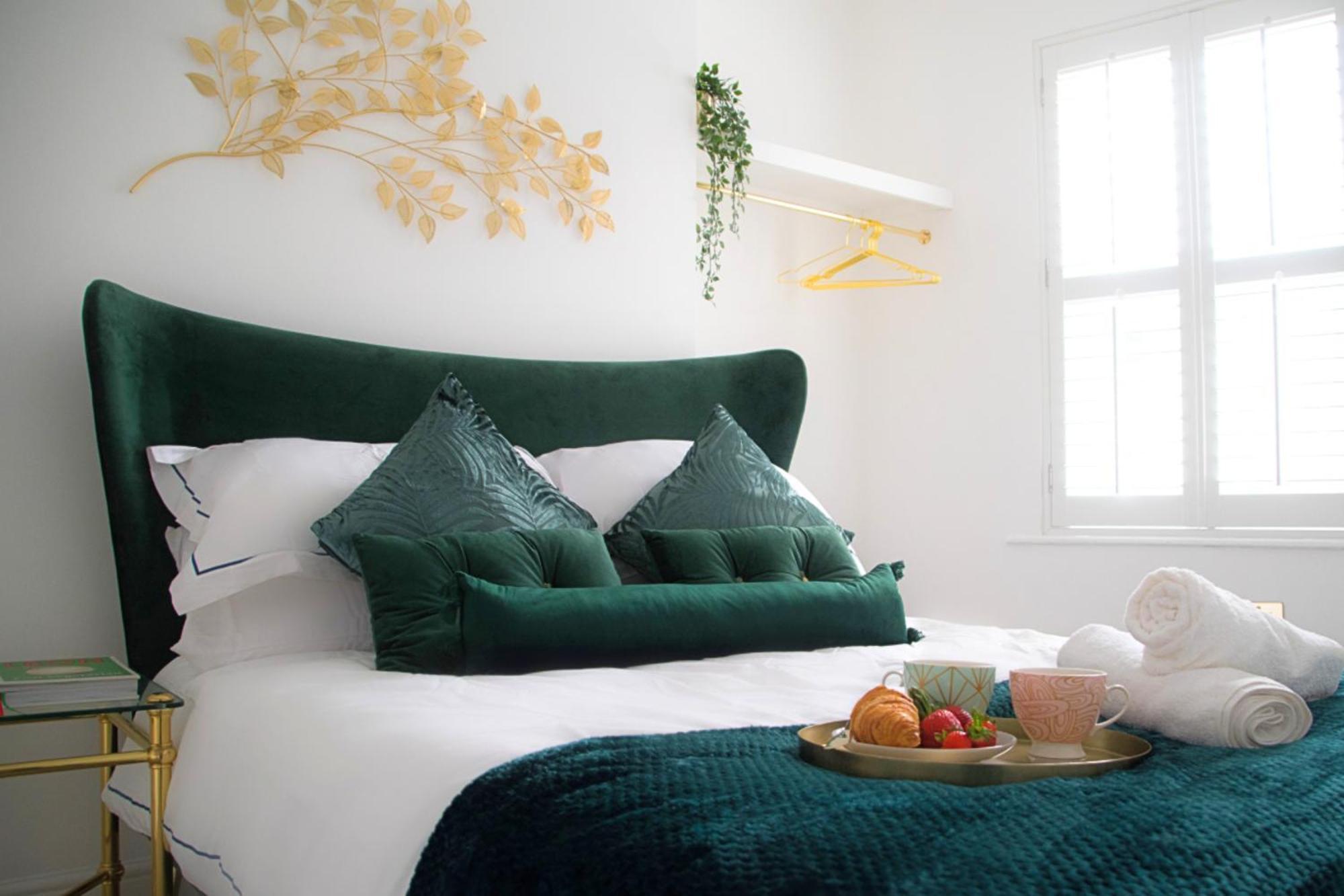 Modern Town Centre Flat - Free Shared Parking, King Size Bed, 5 Minutes Walk To Beach Борнмут Экстерьер фото
